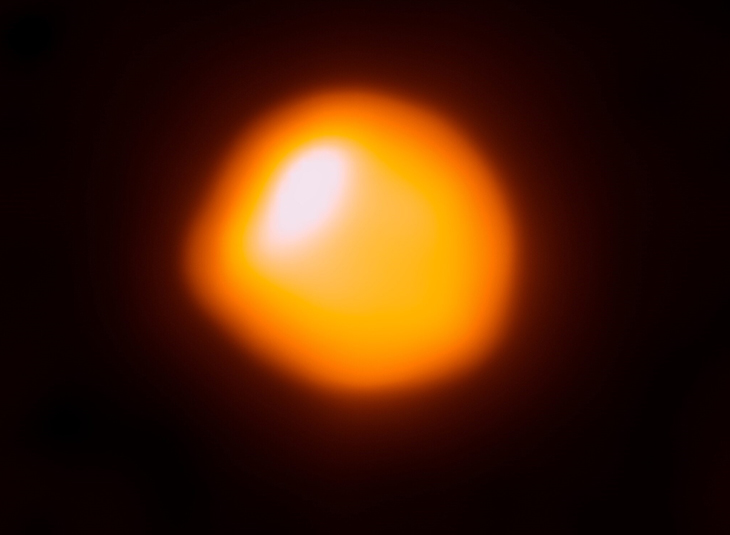La noche del 11 al 12 de diciembre la estrella Betelgeuse desaparecerá… por unos segundos
