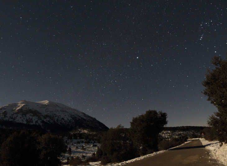 La Oficina de Calidad del Cielo del IAA-CSIC acredita la calidad de los cielos nocturnos del Geoparque de Granada