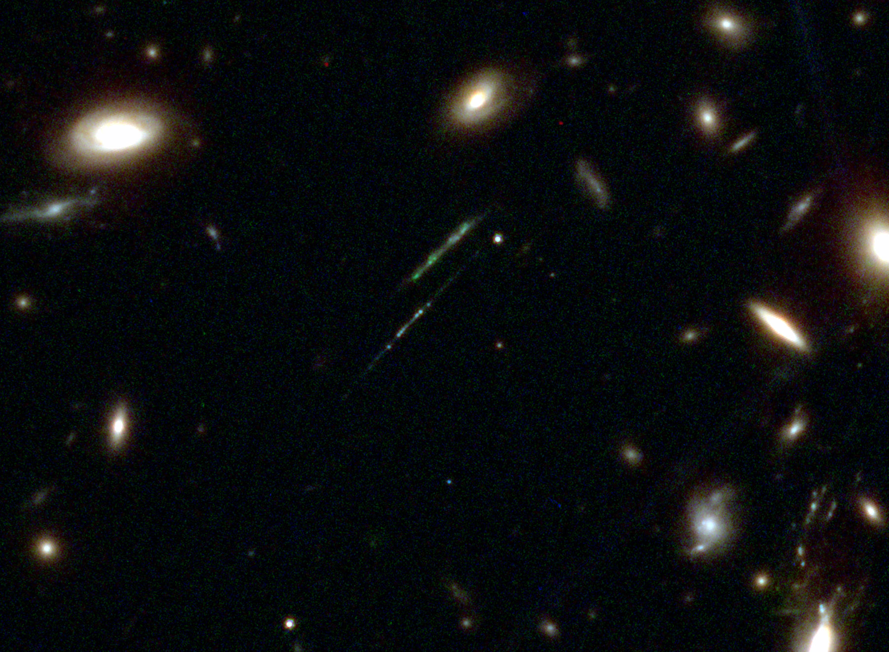 arco_gemas_cosmicas-detail Imagen de la región de formación estelar masiva AFGL 5180