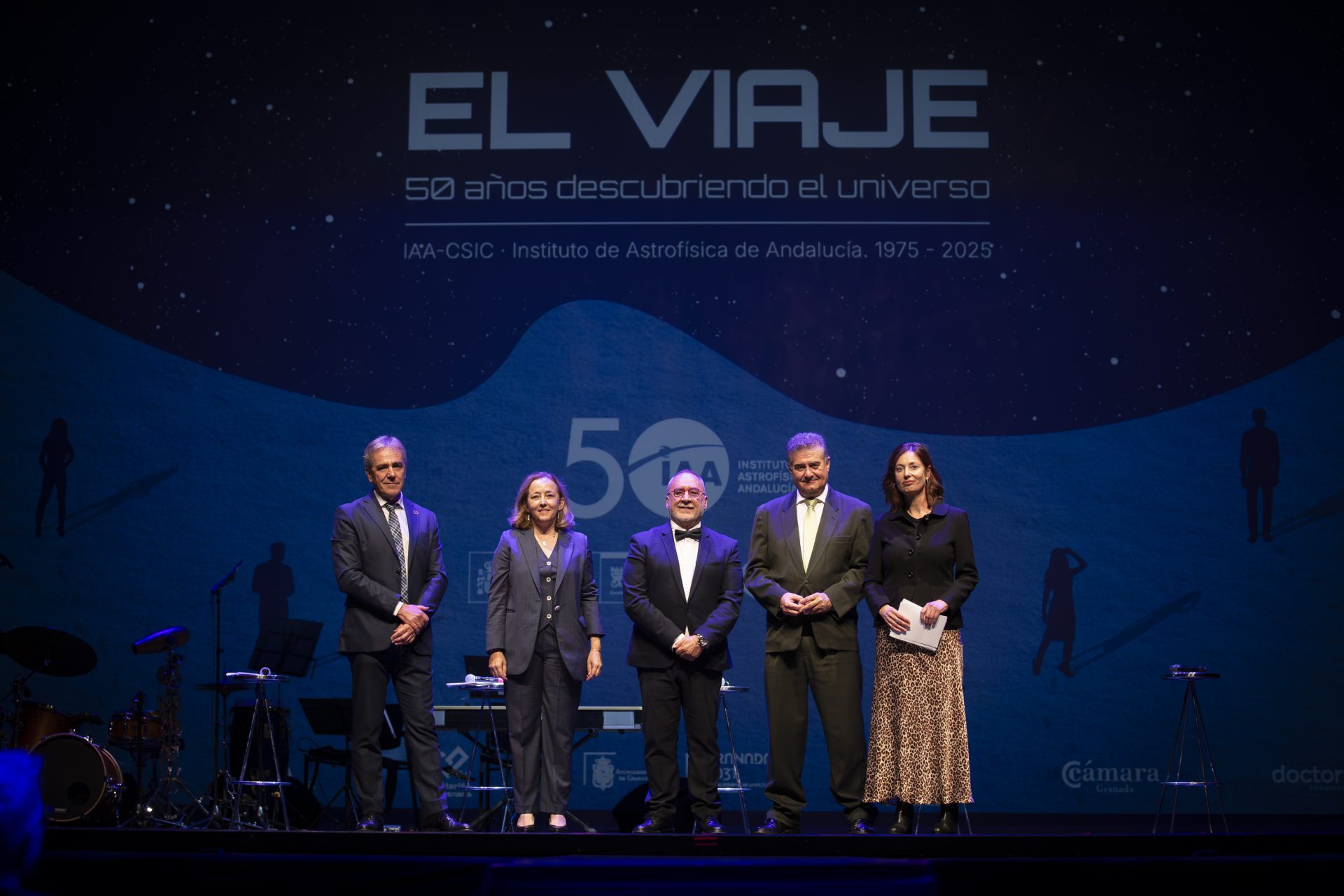 IAA ANIVERSARIO EL VIAJE IMAGEN_UNO Imagen de la región de formación estelar masiva AFGL 5180