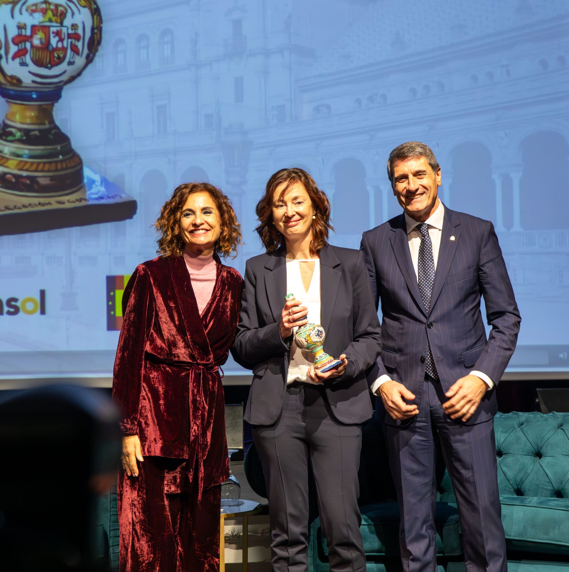 Imagen de la región de formación estelar masiva AFGL 5180